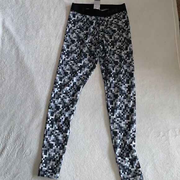 EUC SMALL NIKE PRO DRI-FIT LEGGINGS - Picture 3 of 7
